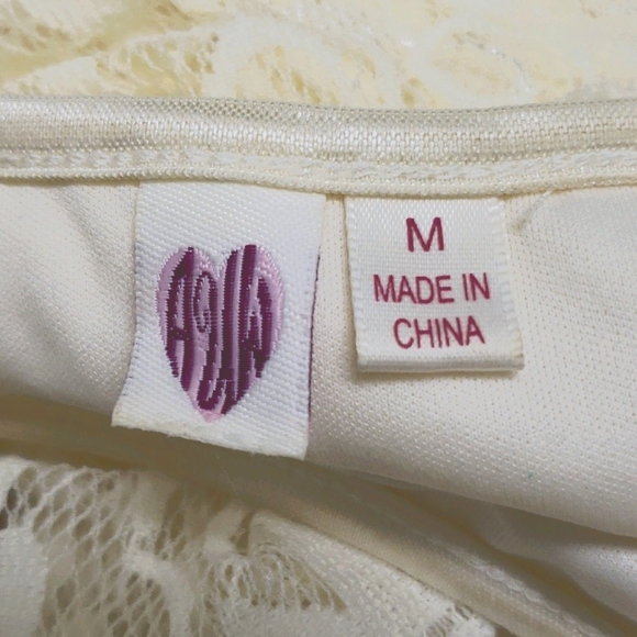 AUW Lace High Low Med Cream Dress - Picture 9 of 10